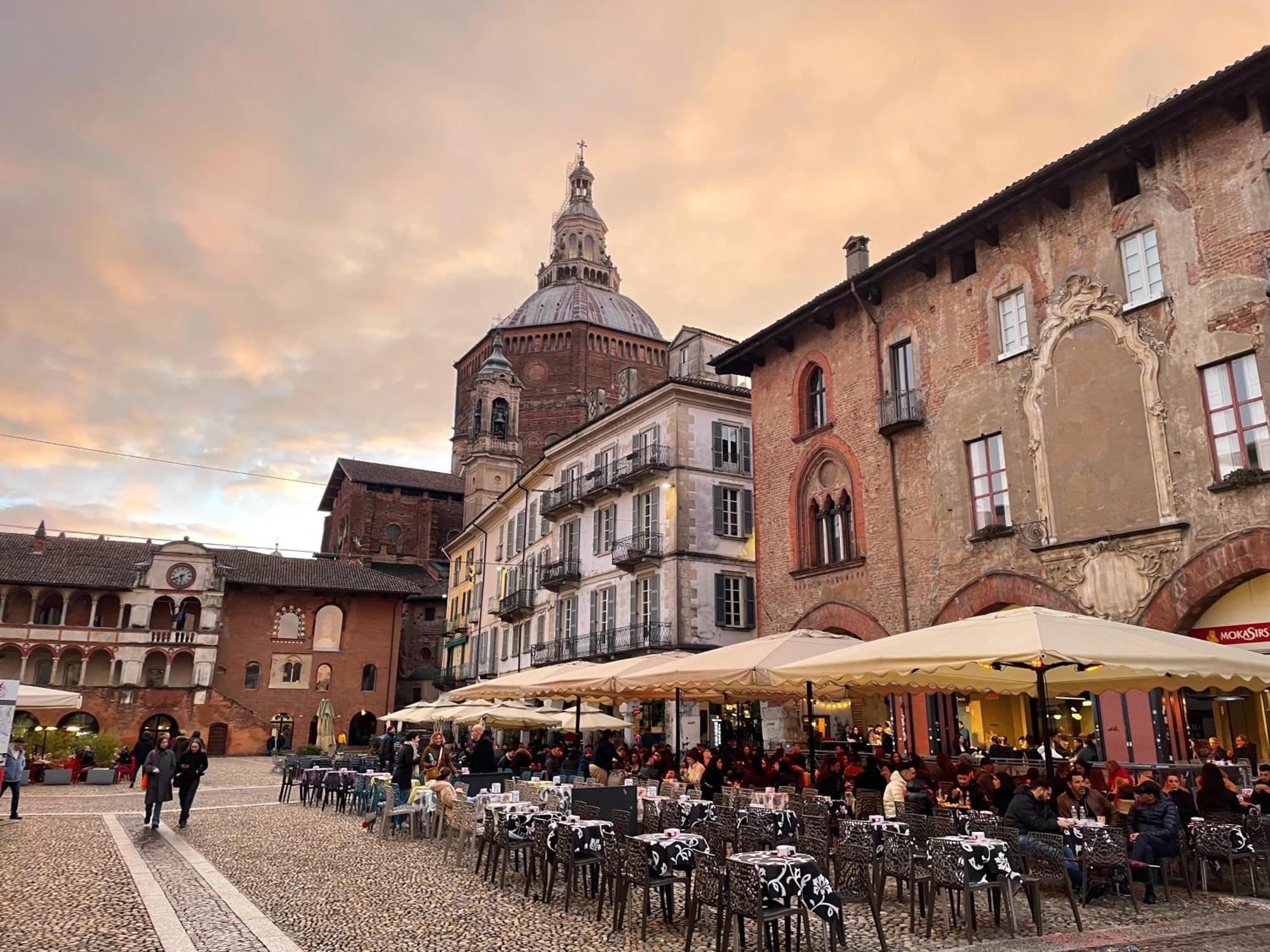 149 Borgo Ticino Suite Attico Di Lusso Con Terrazzo E Parking Privato Pavia Bagian luar foto